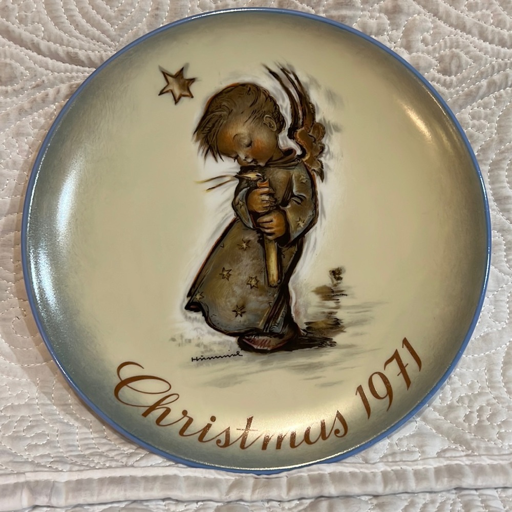 Hummel limited first edition 1971 Collector Series Christmas‎ plate